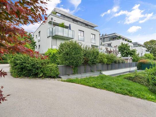 Großzügige 5-Zimmer Wohnung mit Grünblick und Terrasse