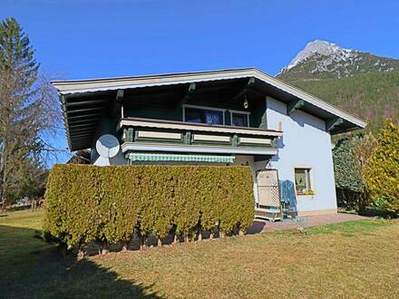 Landhaus mit großem Grundstück in traumhafter Lage am Fuße der Steinberge