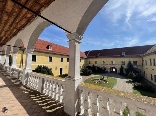 Traumhaftes Schloss in idyllischer Lage