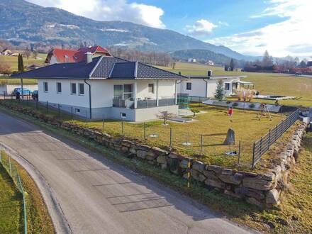 Neuwertiger Bungalow in sonnig ländlicher Lage mit schönem Grundstück Nähe Wolfsberg