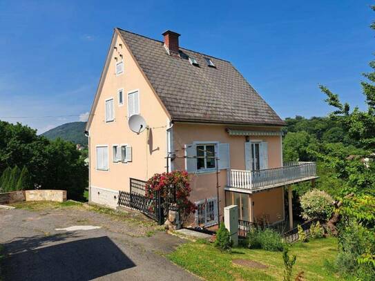 PREISWERT ** TOLLER AUSBLICK ** SANIERUNGSBEDÜRFTIG ** ÜBERDACHTE TERRASSE