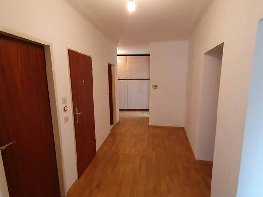 Provisionsfreie, sehr helle 76m² 3-Zimmer Wohnung mit Balkon und Gartenblick