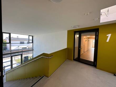 Moderne Erstbezug-Wohnung mit Loggia, Tiefgarage und Nähe zu Wien
