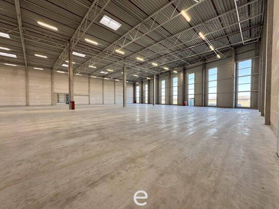 Halle für Produktion und Lager zu vermieten!