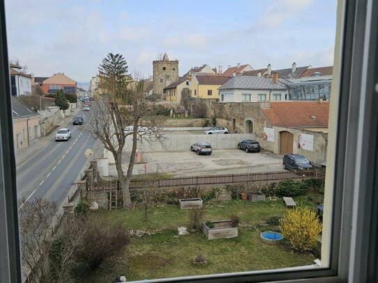 Wohnen am Park - helle, freundliche 2 Zimmer-Wohnung, zentraler Vorraum - vis à vis der Bezirkshauptmannschaft