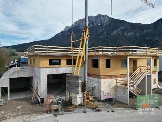 Neubauprojekt: Halle mit Büro und Außenlager zu vermieten