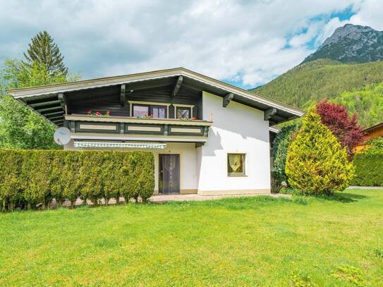 Landhaus mit großem Grundstück in traumhafter Lage am Fuße der Steinberge