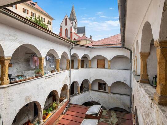 Renaissance Stadthaus mit drei Wohneinheiten im Zentrum von Murau