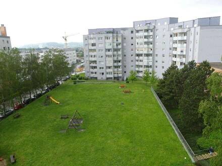 NEUER PREIS! Familienfreundliche 5 Zimmer Wohnung in Asten