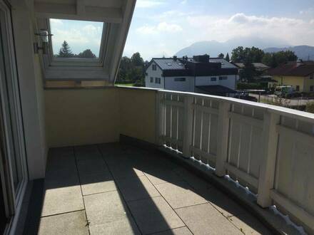 Helle 3-Zimmer-Dachgeschoß-Wohnung mit Balkon in Siezenheim