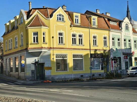 Helle freundliche 3 Zimmer-Wohnung, zentraler Vorraum - vis à vis der Bezirkshaupmannschaft