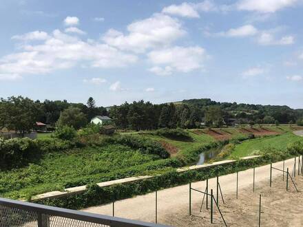 Provisionsfreie Eigentumswohnung mit sehr großer Terrasse und Balkon inkl TG u Parkplatz