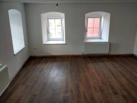 Großzügige Wohnfläche - Einfamilienhaus in ruhiger, zentraler Lage