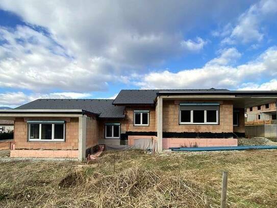 Bungalow-Doppelhaushälfte mit Carport & Eigengarten in Grafendorf b. Hartberg