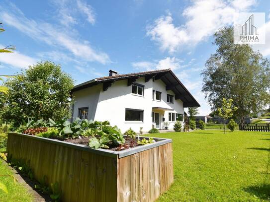 Wunderschönes Einfamilienhaus mit großem Garten inkl. eigenem Pool