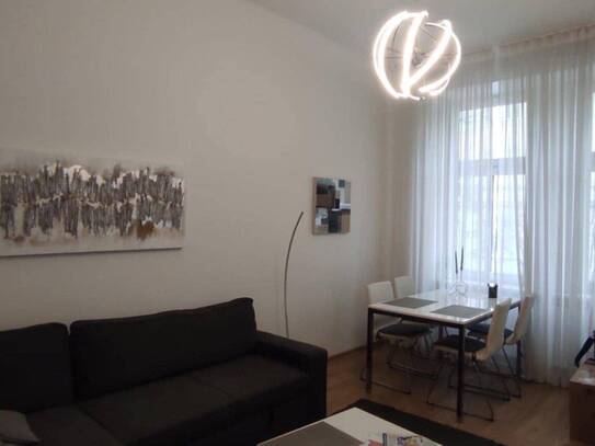 *** RENOVIERTE 2-ZIMMER-WOHNUNG - LUXUSAUSSTATTUNG INKLUSIVE ***