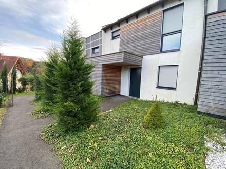 Neuwertige 4-Zimmer-Wohnung in Gossendorf