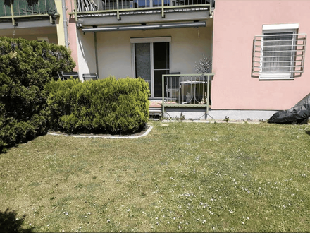 Schöne geräumige Gartenwohnung