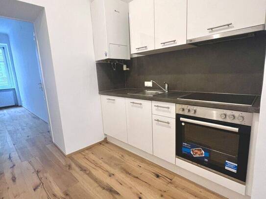 2-Zimmer Wohnung im 5ten Bezirk: 42,24m², Mezzanin, vollsaniert, U-Bahn-Nähe, um 232.320 €.