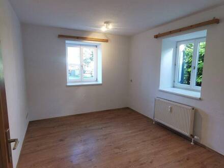 Schöne gepflegte Erdgeschosswohnung mit Einbauküche in Groß Sankt Florian!