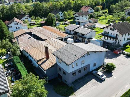 Vielseitiges Gewerbeareal mit Wohn- und Bürohaus