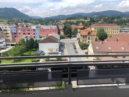 Zentrale Wohnung mit Loggia