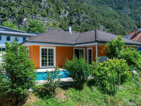 Bungalow mit Pool in Top-Lage in Zirl