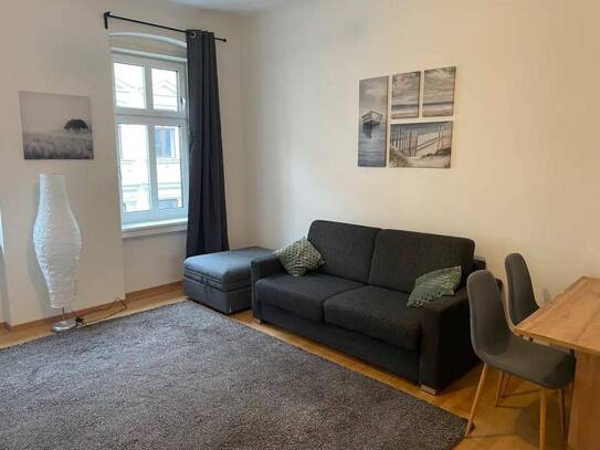 Ruhige 2-Zimmer Altbau-Wohnung in ausgezeichneter Lage im 17. Bezirk