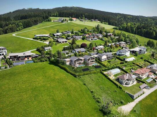 Villa Thalgauberg mit Pool und traumhafter Aussicht