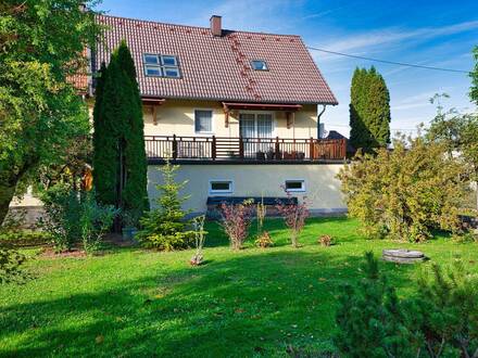 Ihr neues Paradies: Haus mit zwei Wohneinheiten und 2776 m2 Grundfläche.