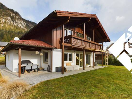 Lichtdurchflutetes Einfamilienhaus mit großzügigem Garten in absoluter Ruhelage und Seenähe