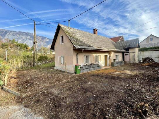 Sanierungsbedürftiges Haus in Idealer und sonniger Lage