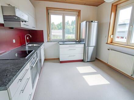 WIES: Top Mehrfamilienhaus in Ruhelage