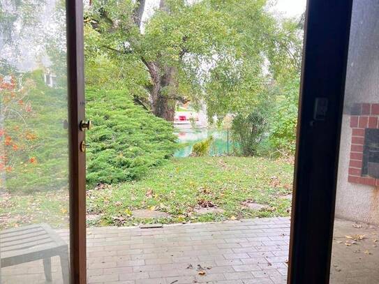 Entspannte Auszeit am Wasser: Wochenendhäuschen am Donau-Oder-Kanal!