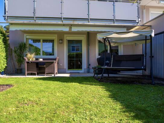 Moderne Erdgeschosswohnung mit Garten und Terrasse