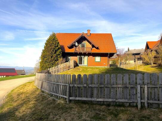 BLOCKHAUS - Schönes Einfamilienhaus (153m²) mit großem Garten & Traum-Aussichtslage in Ligist