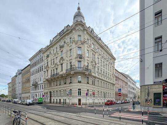 Prachtvolle Altbauwohnung mit Charme und Stil - Erstbezug nach Renovierung, Provisionsfrei aus Familienbesitz!