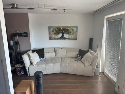 Schöne offene 3 Zimmer Wohnung