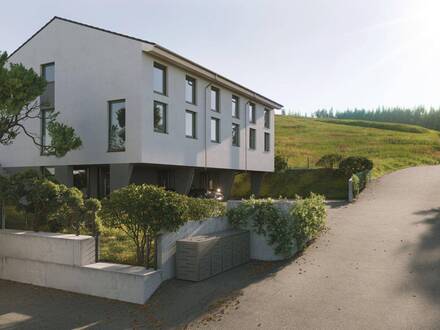 Lebensqualität in Hof bei Salzburg | Neubau-Mittelreihenhaus mit Blick aufs Grünland