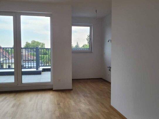 Neue 2 Zimmerwohnung mit großer Terrasse–in der Nähe zum Naturerholungsgebiet Lobau-Provisionsfrei