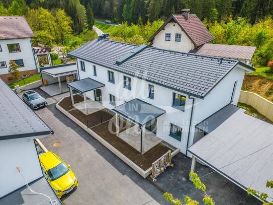 Doppelhaushälfte mit Doppelcarport und Terrasse!