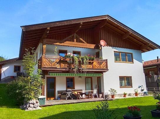 Einladendes Tiroler Landhaus mit Charme in ruhiger Gegend mit traumhaftem Blick