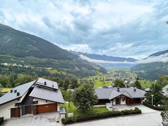 ZWEITWOHNSITZ – top renoviertes 2-Zi-Apartment und traumhafter Ausblick soweit das Auge reicht