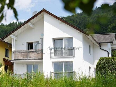 Kraftvoll investieren - vollvermietetes Haus am Attersee zu verkaufen!