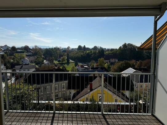 70 m2 Wohnung in zentraler Lage mit Balkon