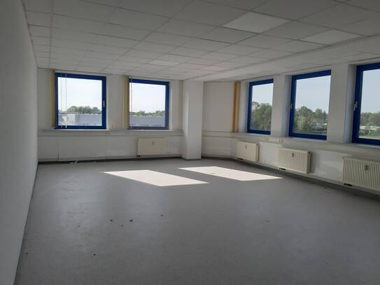 Businesspark Pucking! € 4,80 pro m² - Top Mietkonditionen ! Bürofläche ab 23 m² bis 170 m² individuell gestaltbar