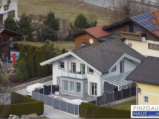 Neuwertiges Einfamilienhaus mit Swimmingpool in sonniger Lage in Bad Hofgastein