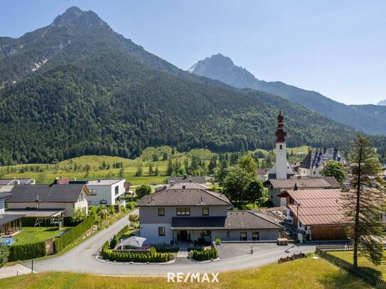 Alpenpanorama gewünscht? - Unverbaubares Grundstück - Stilvolles Haus mit großem Grundstück am Pillersee!