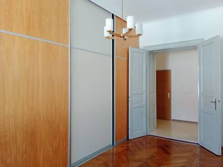 Studenten aufgepasst! Gepflegte 2,5 -Zimmer Wohnung mit 4m² grossem Balkon in St Leonhard !!!