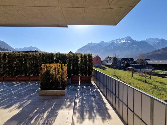 Großzügige Ferienwohnung mit Ausblick zu verkaufen